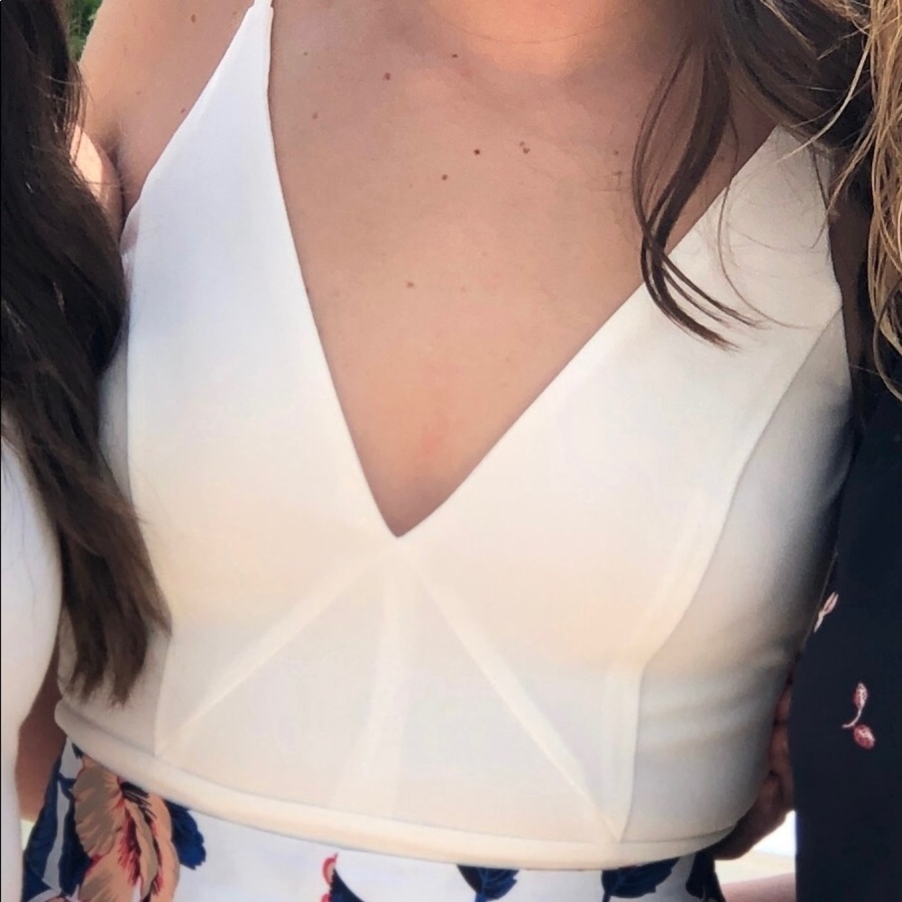 Cute white romper - Picture 3 of 7